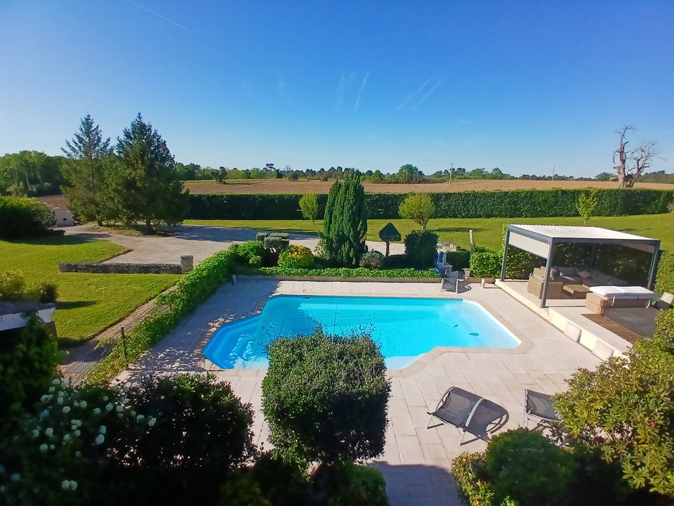 Villa i Montguyon, Charente-Maritime - foto 2