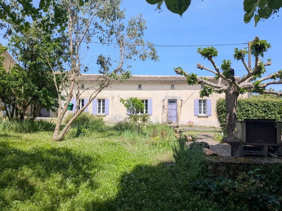 Villa i Mirambeau, Charente-Maritime - foto 1