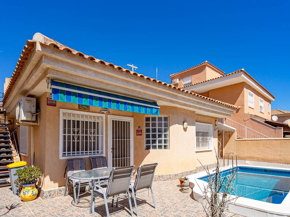 Villa i Punta Prima, Alicante - foto 1