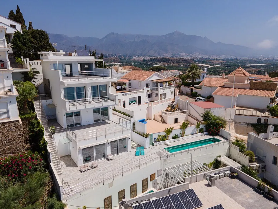 Villa i Nerja, Malaga - foto 1