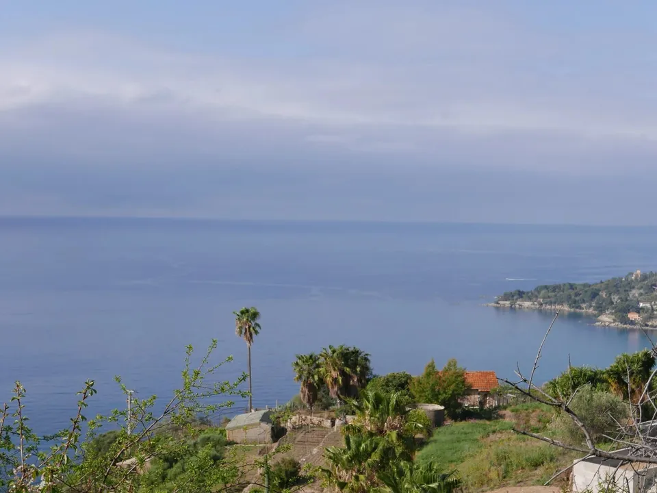 Helårsgrund i Ventimiglia, Imperia - foto 3