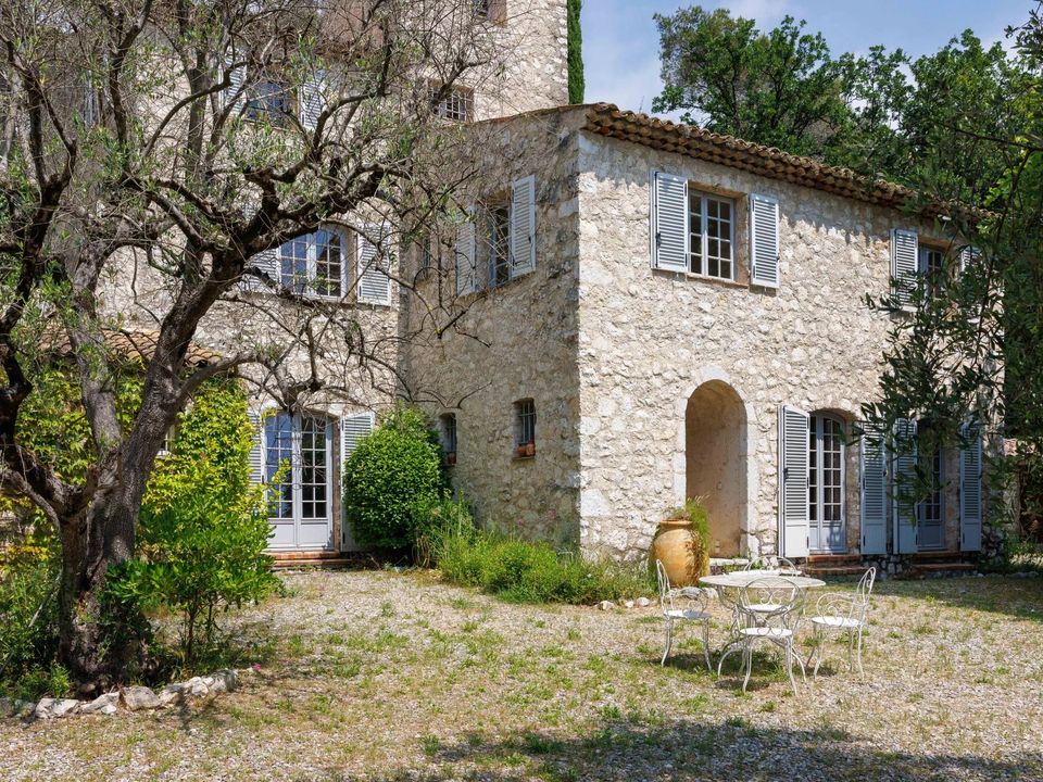 Villa i La Colle-sur-Loup, Alpes-Maritimes - foto 1