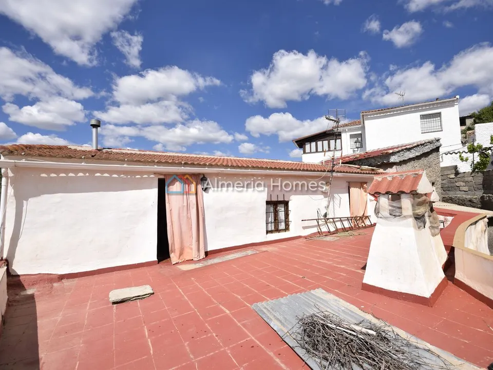 Casa unifamiliar a Tahal, Almeria - foto 1