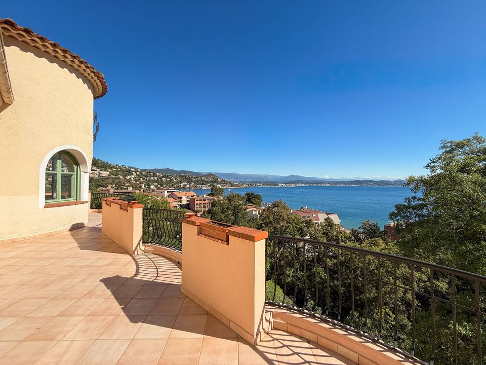 Villa i Theoule-sur-Mer, Alpes-Maritimes - foto 2