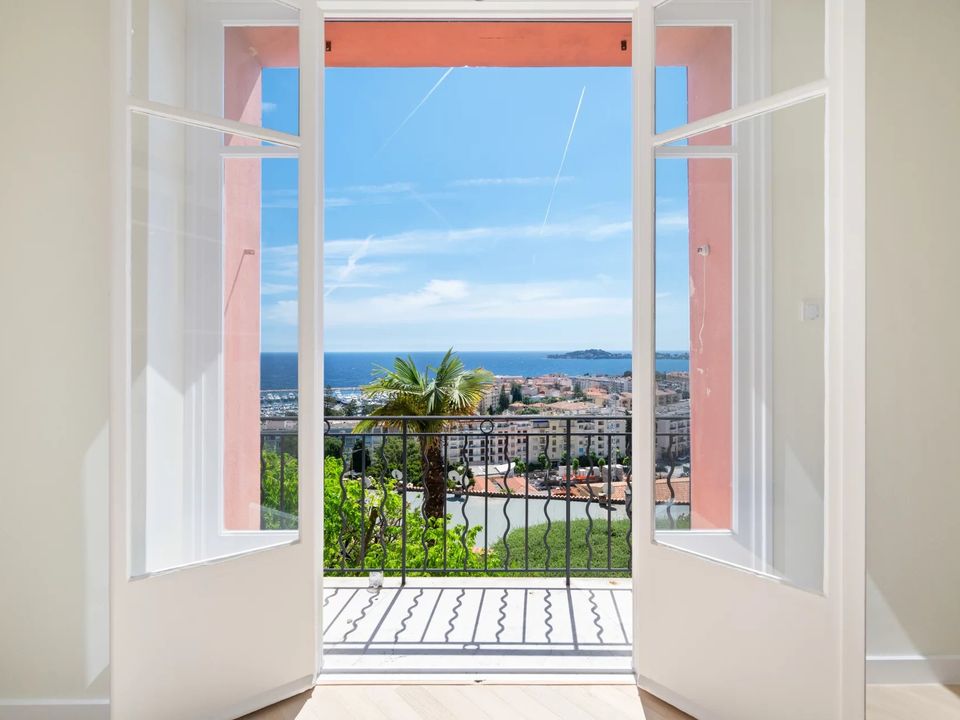 Lejlighed i Beaulieu-sur-Mer, Alpes-Maritimes - foto 1
