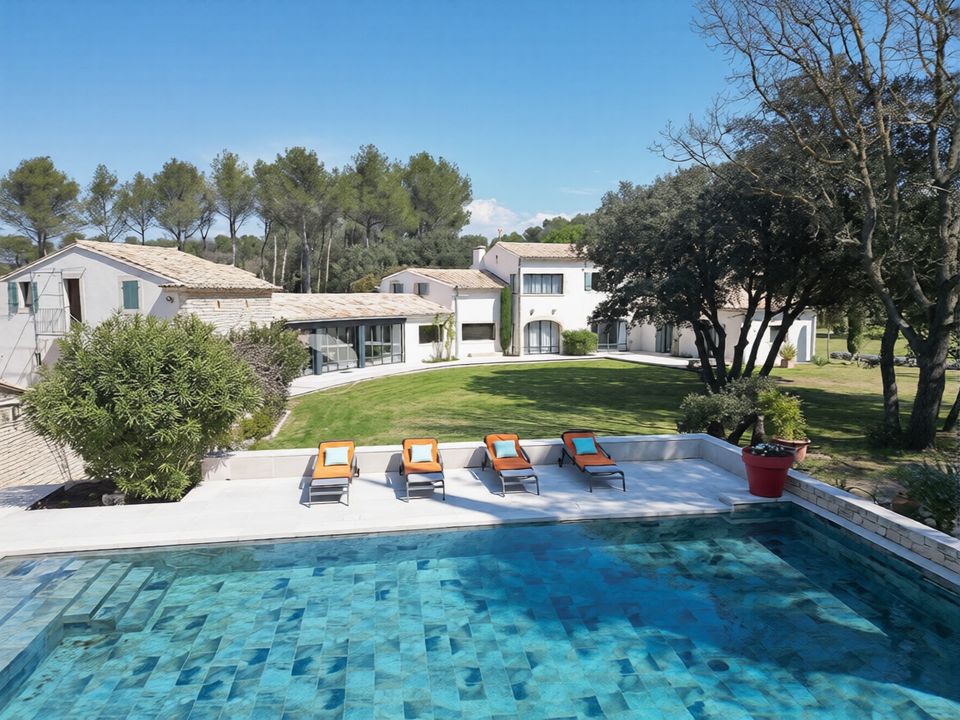 Villa in L'Isle-sur-la-Sorgue, Vaucluse - photo 1
