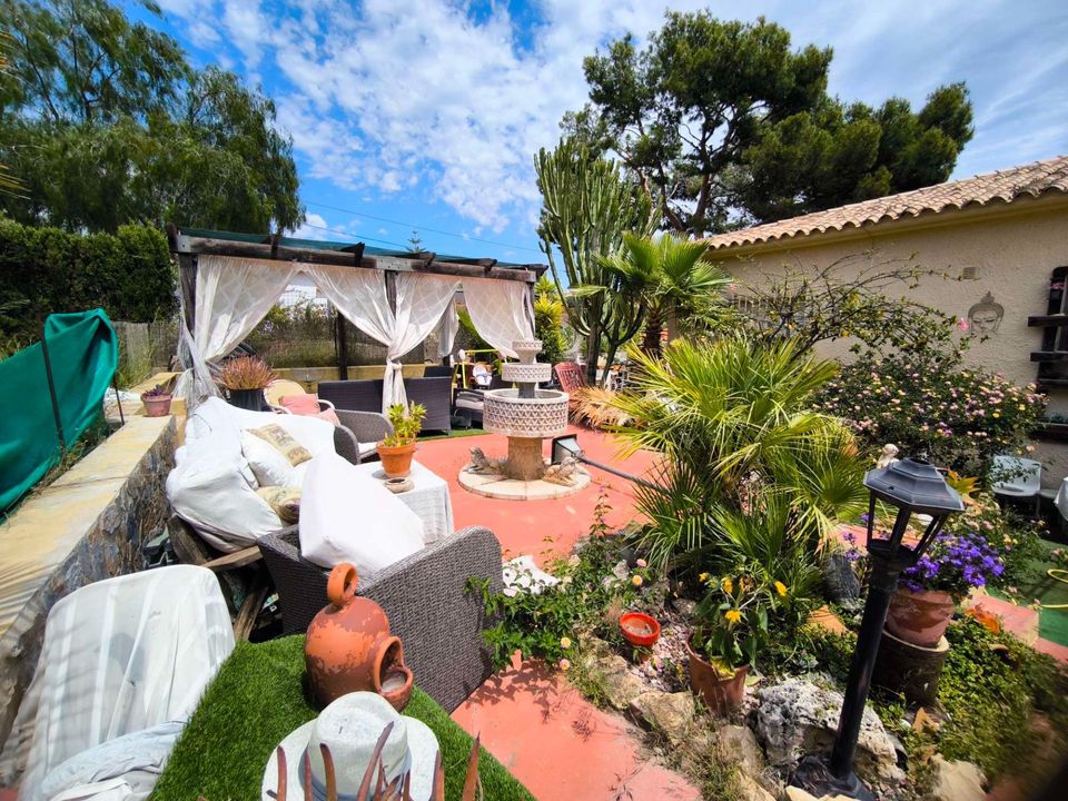 Villa i Alfaz del Pi, Alicante - foto 1