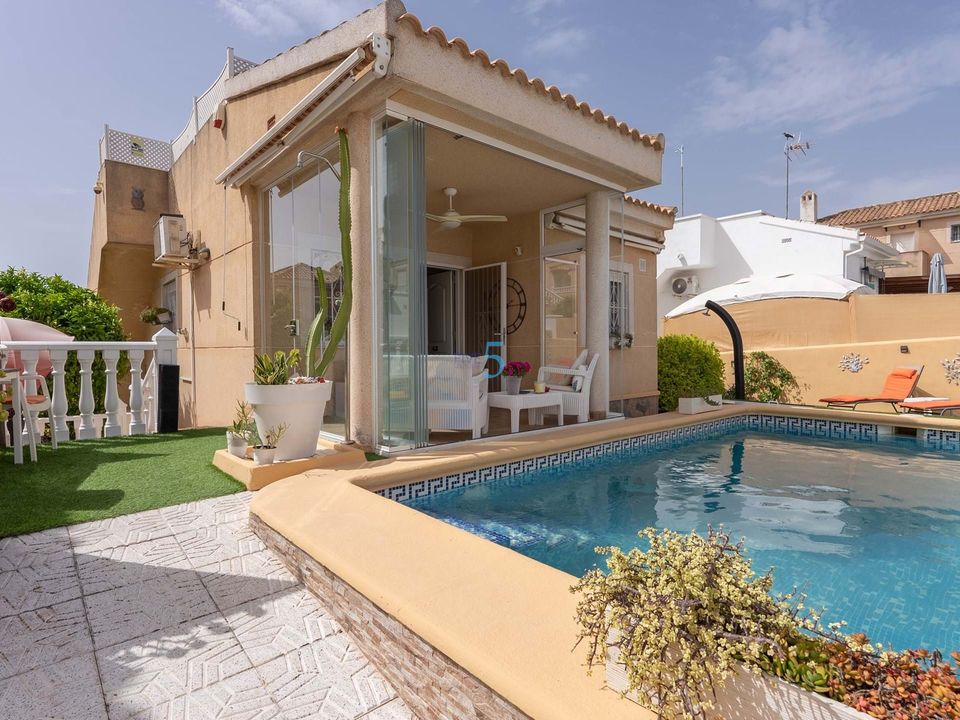 Villa i Pinar De Campoverde, Alicante - foto 1