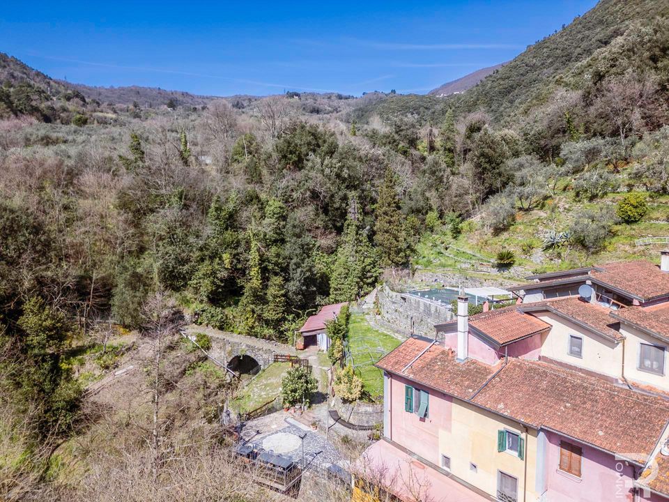 Farm hus i Fosdinovo, Massa and Carrara - foto 4
