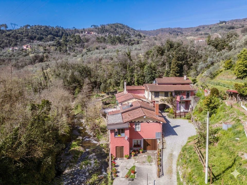 Farm hus i Fosdinovo, Massa and Carrara - foto 2