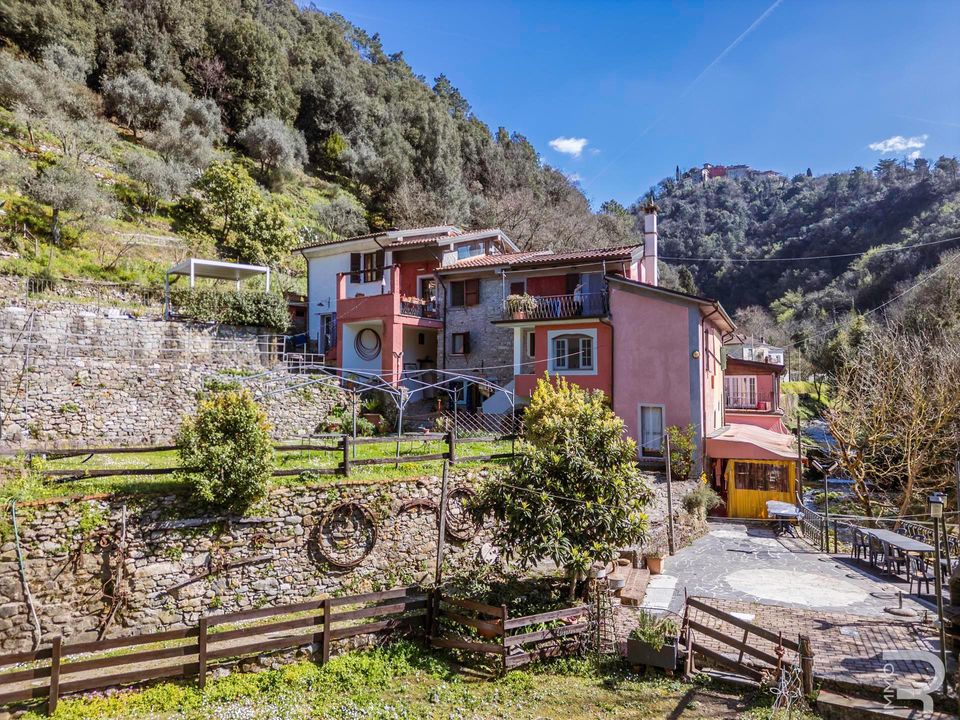 Farm hus i Fosdinovo, Massa and Carrara - foto 5