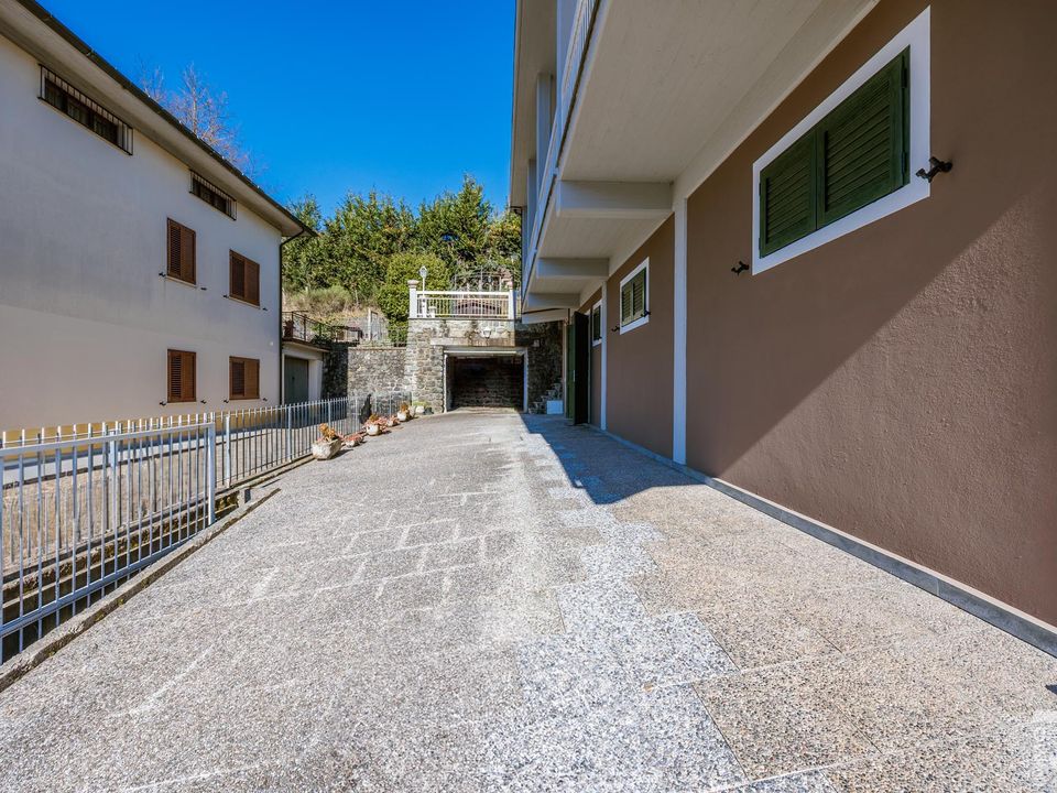 Villa en Piazza Al Serchio, Lucca - foto 4
