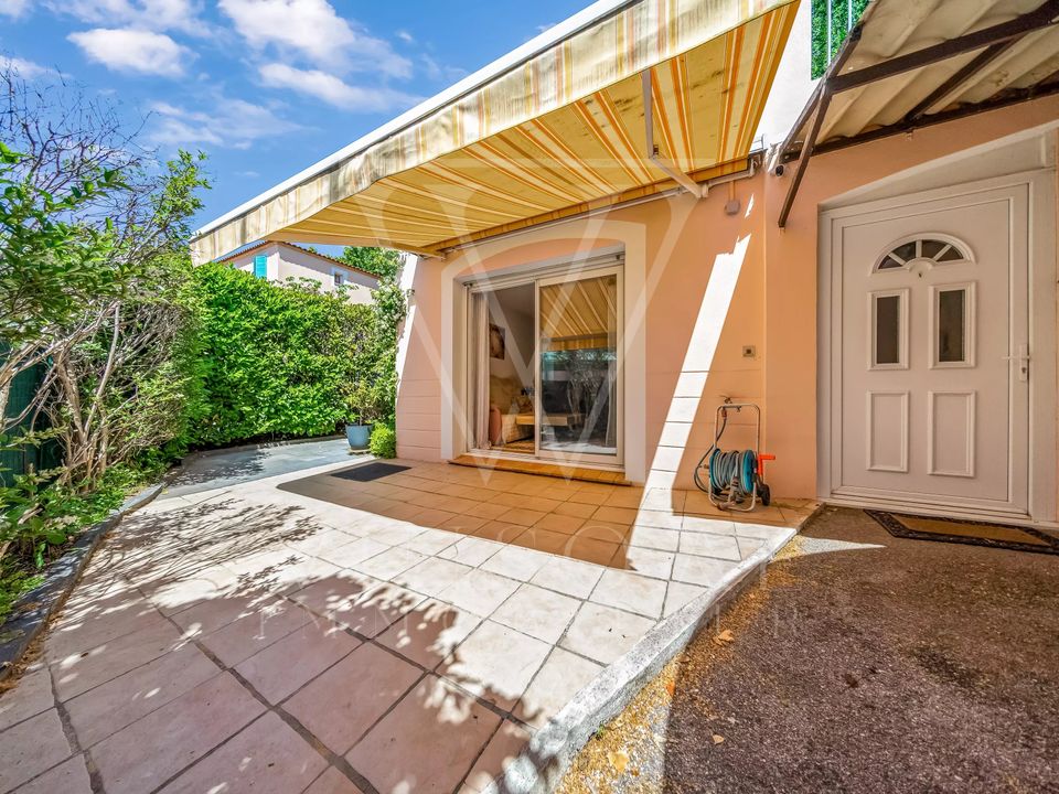 Lejlighed i Mougins, Alpes-Maritimes - foto 1
