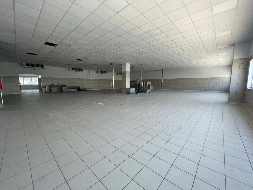 Erhvervsejendom i Maddaloni, Caserta - foto 2