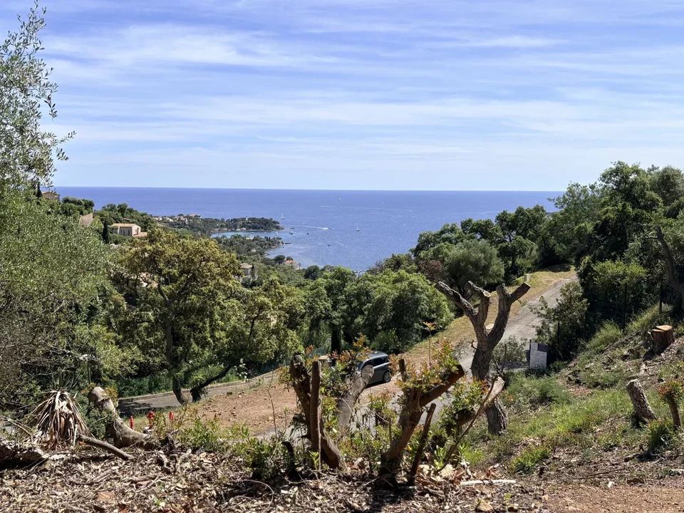 Helårsgrund i Agay, Var - foto 1