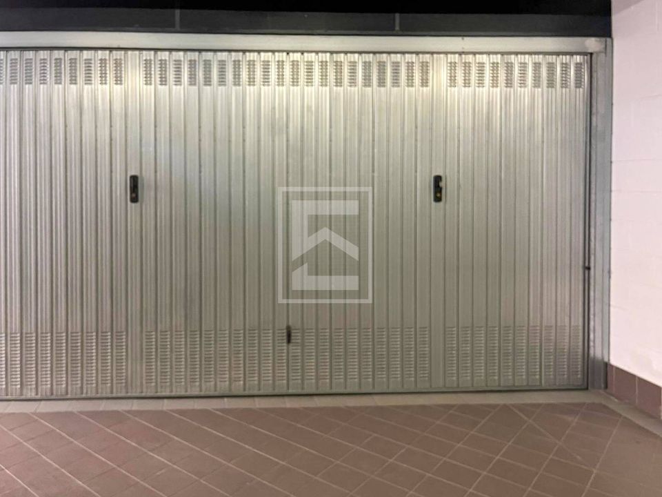 Parkeringsplass i Brescia, Brescia - bilde 3