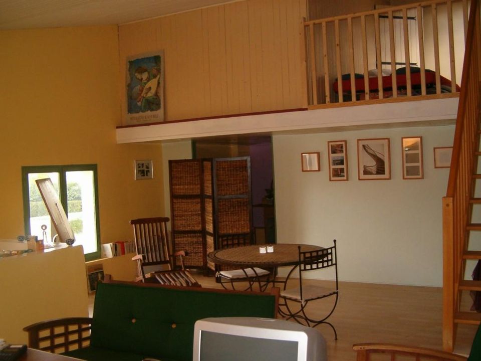 Erhvervsejendom i Ozoir-la-Ferrière, Seine-et-Marne - foto 1
