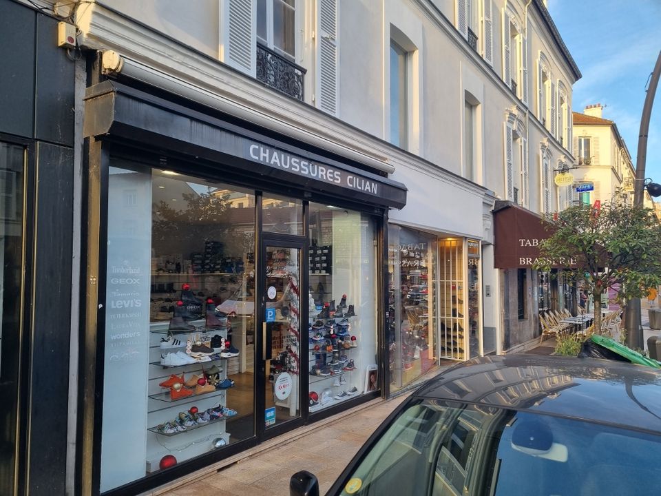Erhvervsejendom i Le Perreux-sur-Marne, Val-de-Marne - foto 4