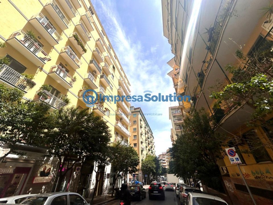 Erhvervsejendom i Naples, Naples - foto 2