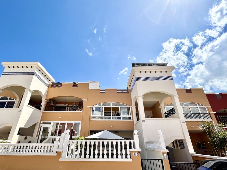Lejlighed i Los Balcones, Alicante - foto 2