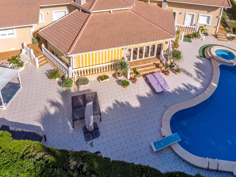 Villa i Cabo Roig, Alicante - foto 1