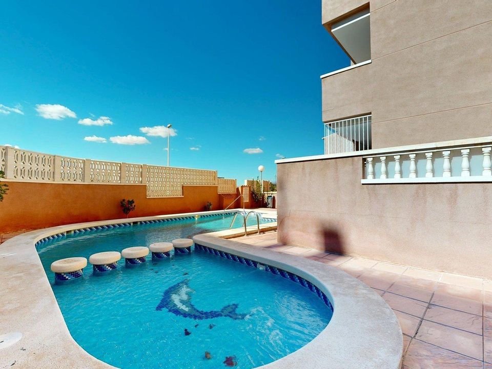 Lejlighed i Los Arenales Del Sol, Alicante - foto 2