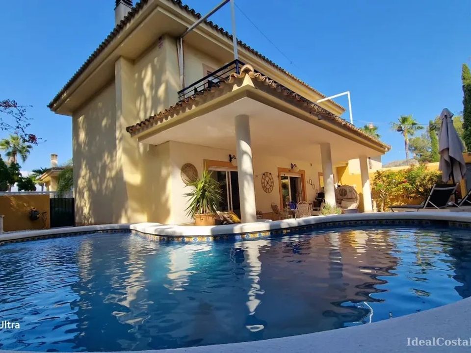 Casa unifamiliar a Albir, Alicante - foto 2