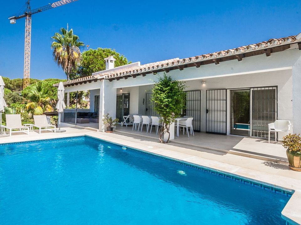 Villa i Elviria, Malaga - bilde 1