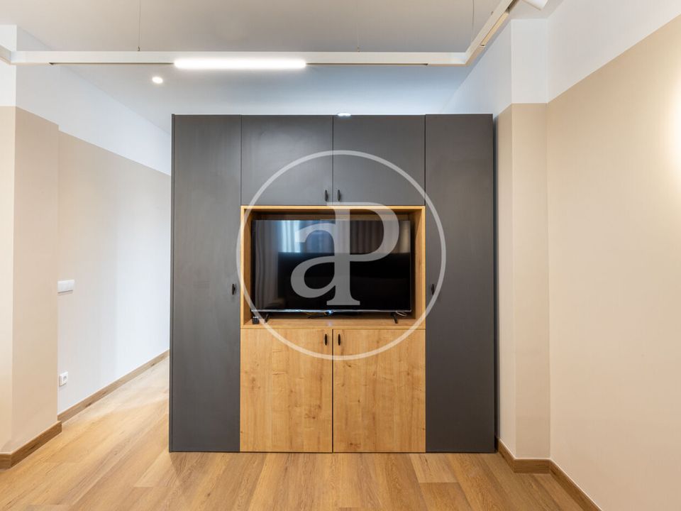 Apartment in Valencia, Valencia - photo 3
