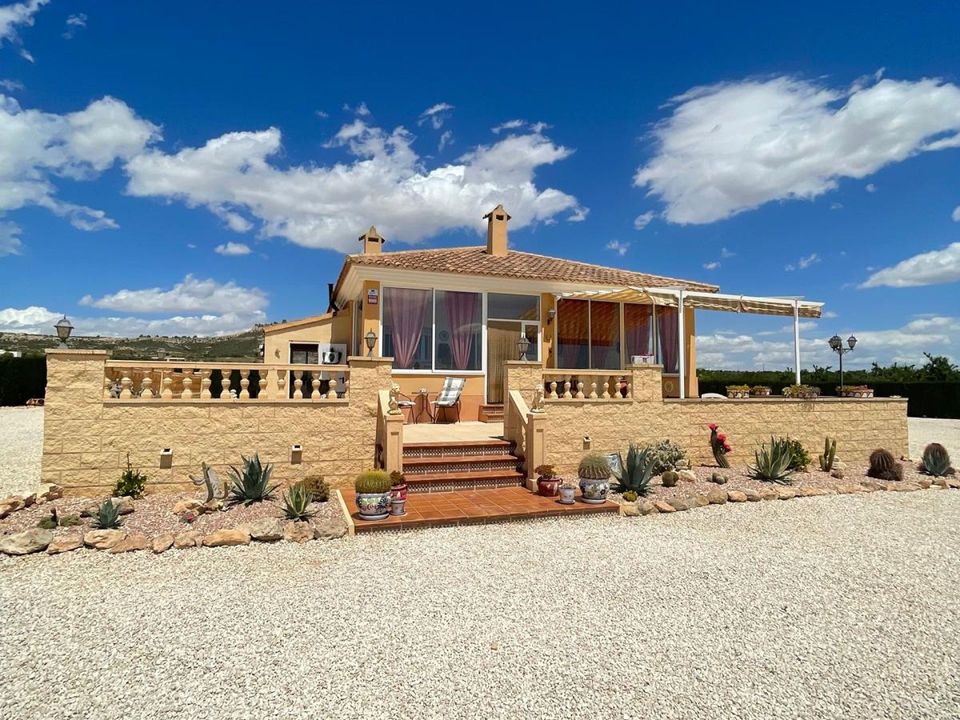 Villa i Pinoso, Alicante - foto 1
