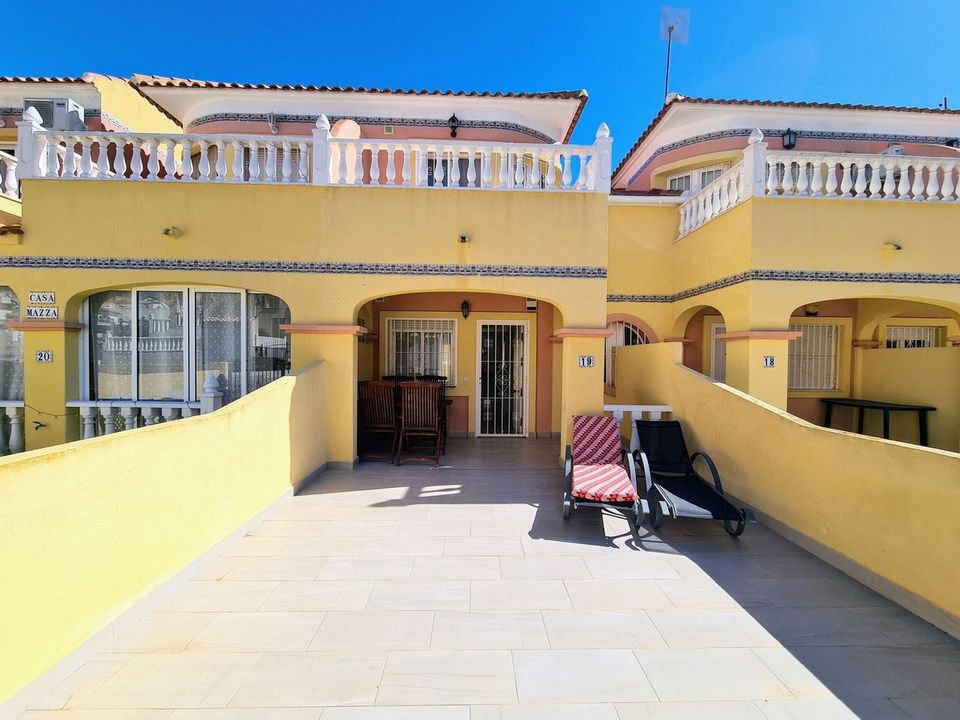Villa i Villamartin, Alicante - foto 1