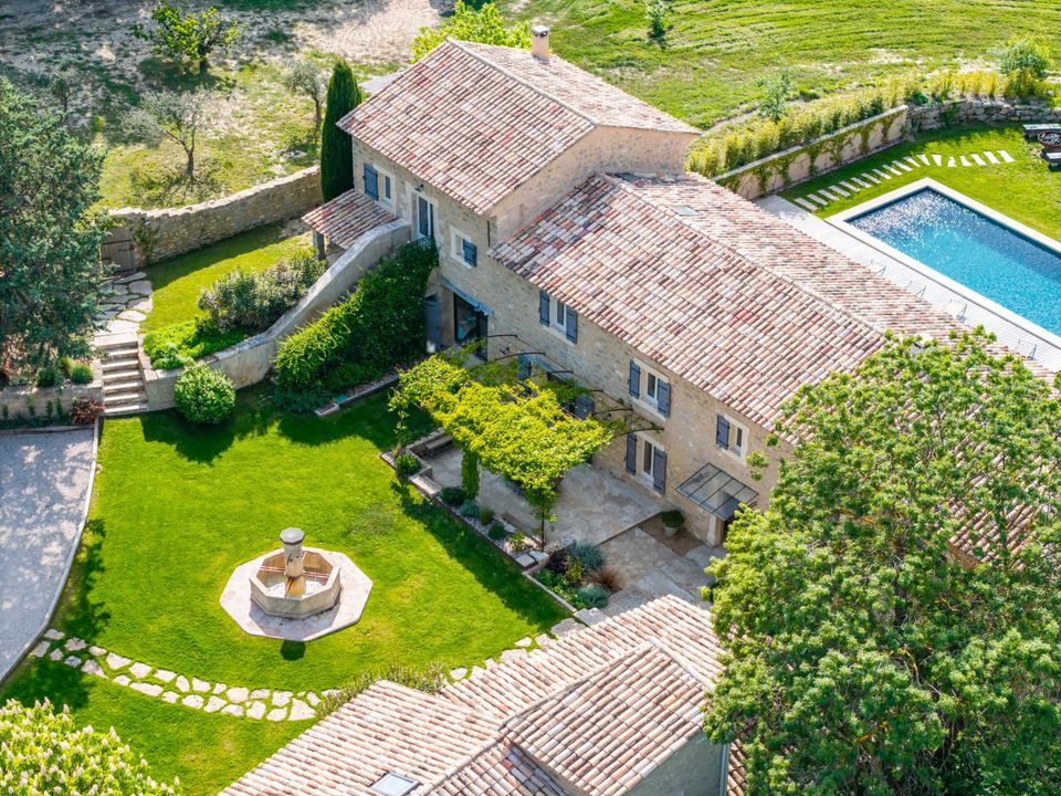 Villa in Oppede, Vaucluse - photo 4