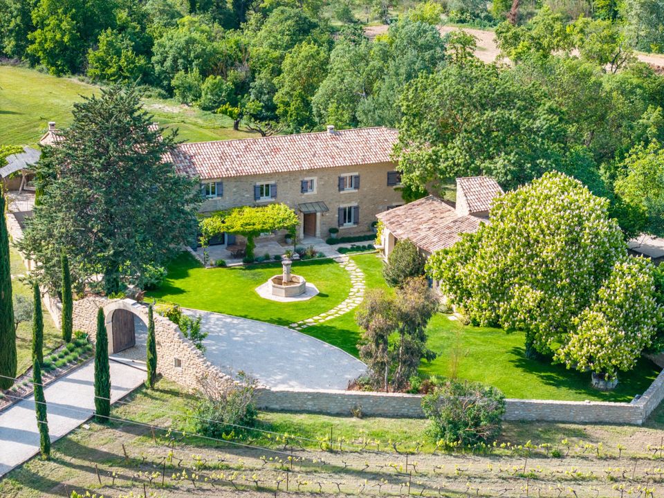 Villa in Oppede, Vaucluse - photo 5