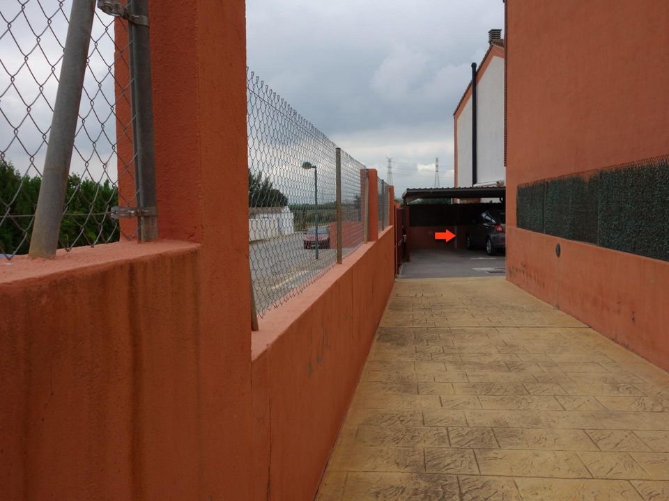 Casa adossada a Almazora, Castellon - foto 2