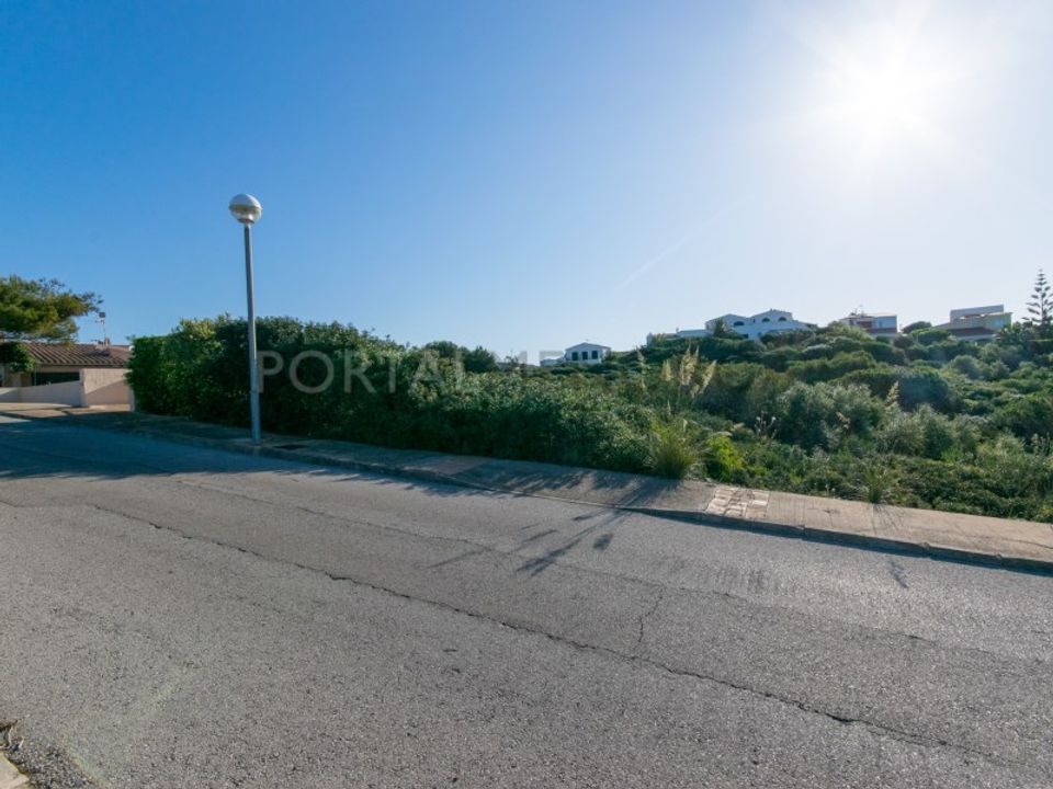Helårsgrund i Cala Llonga, Menorca - foto 1