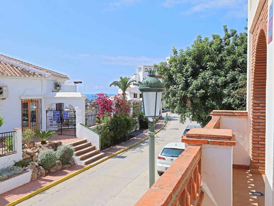 Lejlighed i Nerja, Malaga - foto 1