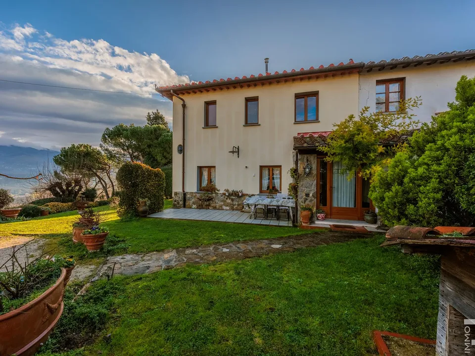 Villa i Rignano sull'Arno, Florence - bilde 1
