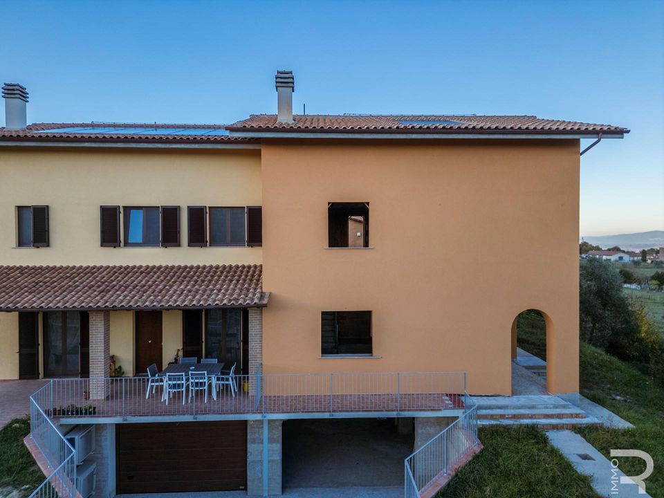 Rækkehus i Sarteano, Siena - foto 1