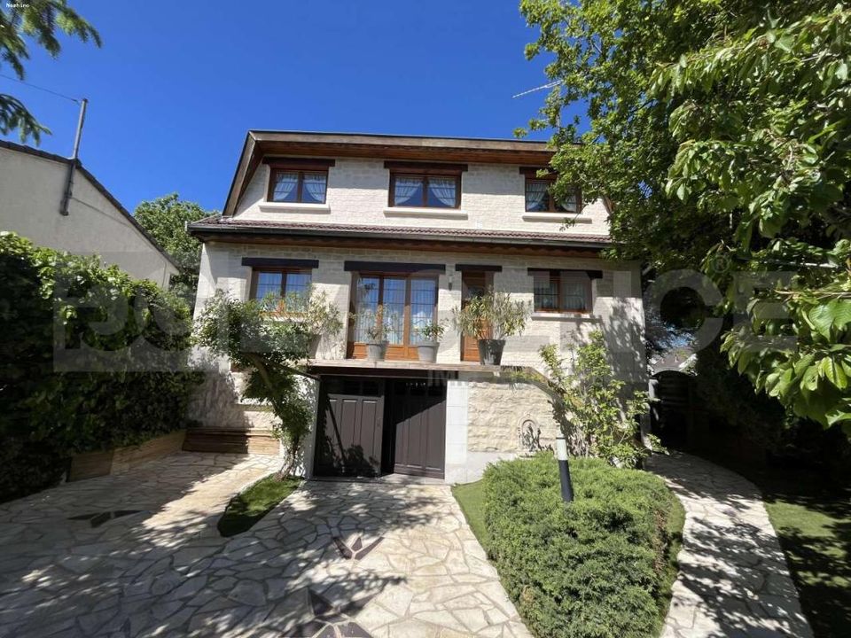 Villa i Coubron, Seine-Saint-Denis - foto 1