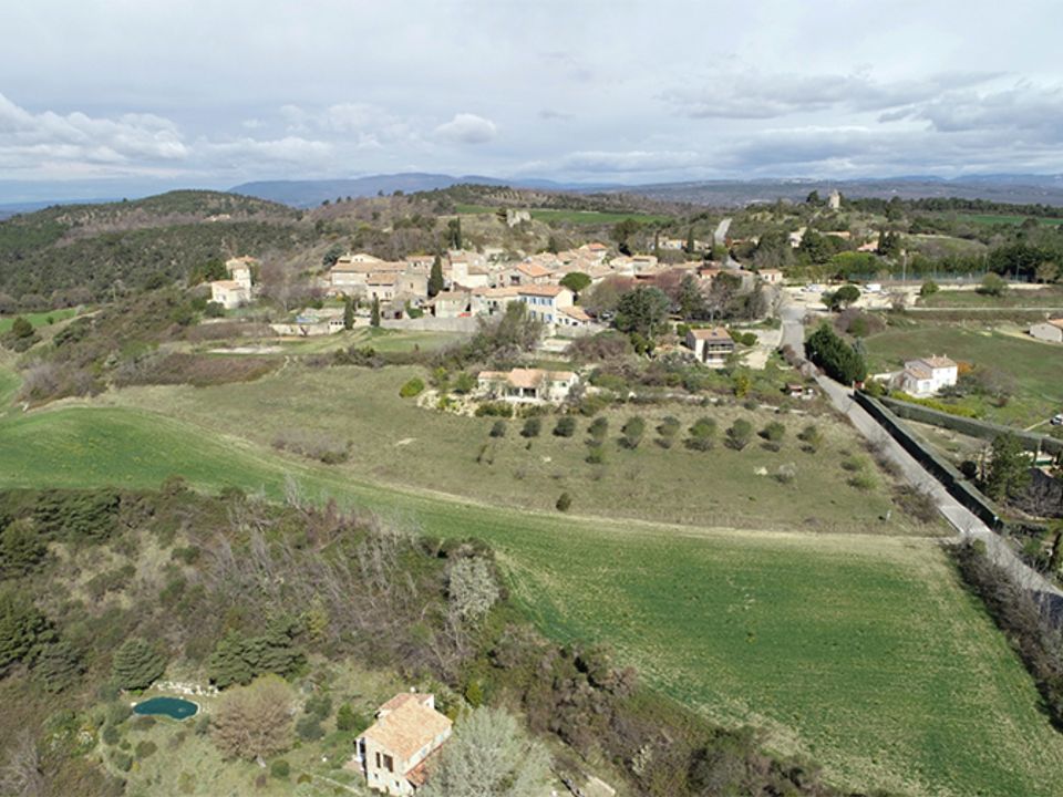 Helårsgrund i Montfuron, Alpes-de-Haute-Provence - foto 1