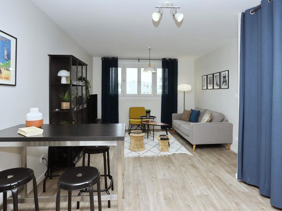 Apartment in Rennes, Ille-et-Vilaine - photo 2