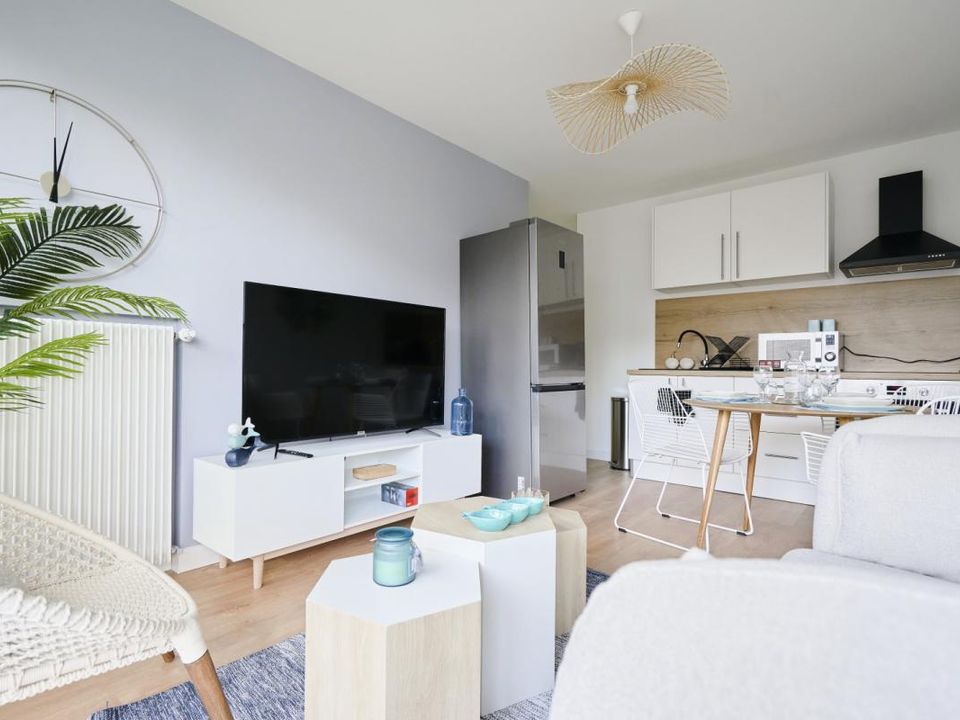 Apartment in Amiens, Somme - photo 4