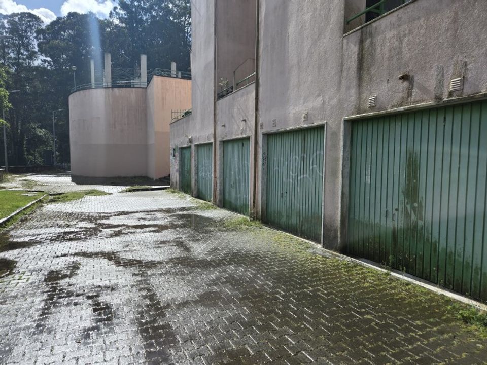 Garage i Rio de Mouro-Estacao, Lisbon - foto 3