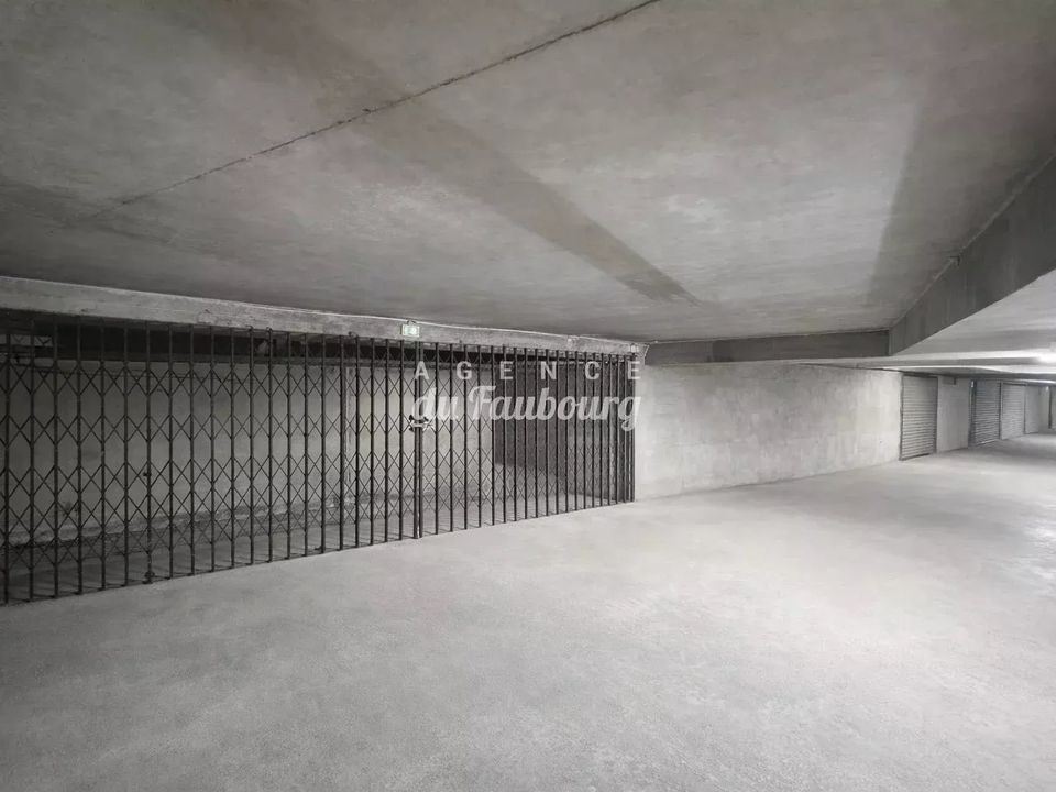 Garage i Boulogne-Billancourt, Hauts-de-Seine - foto 1