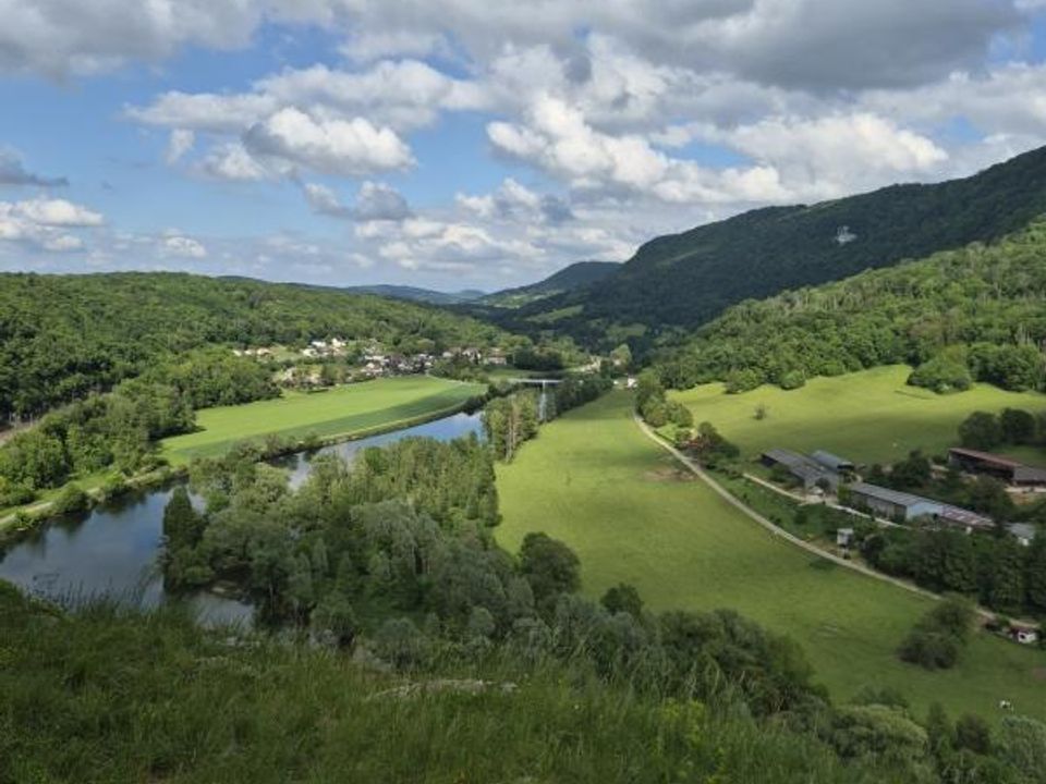 Helårsgrund i Ougney-Douvot, Doubs - foto 3