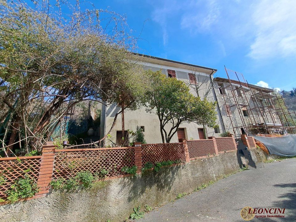 Landejendom i Podenzana, Massa and Carrara - foto 1