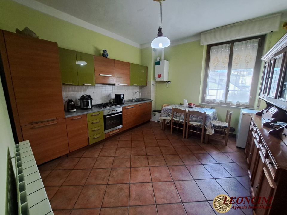 Lejlighed i Villafranca in Lunigiana, Massa and Carrara - foto 1
