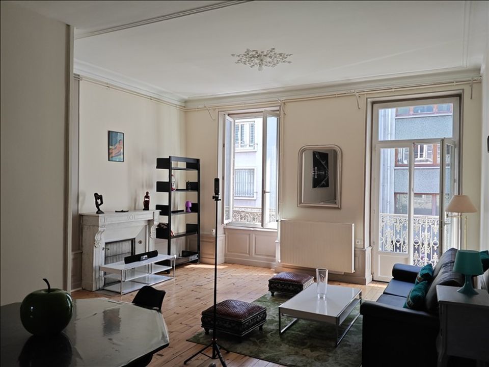 Apartment in Clermont-Ferrand, Puy-de-Dome - photo 1