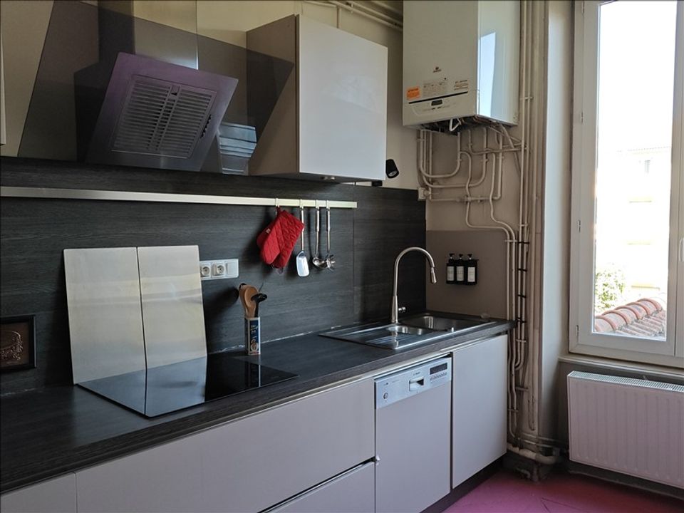 Apartment in Clermont-Ferrand, Puy-de-Dome - photo 4