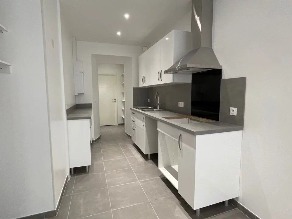 Lejlighed i Roquevaire, Bouches-du-Rhone - foto 1